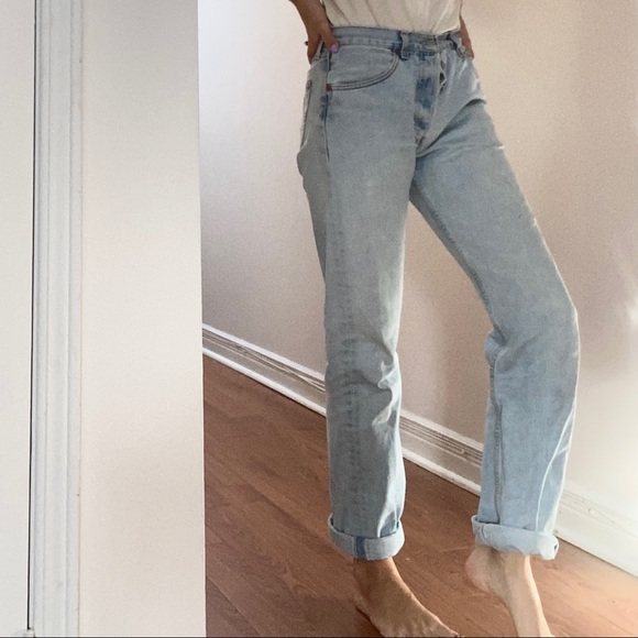 Levi’s Vintage 501 - Picture 2 of 5